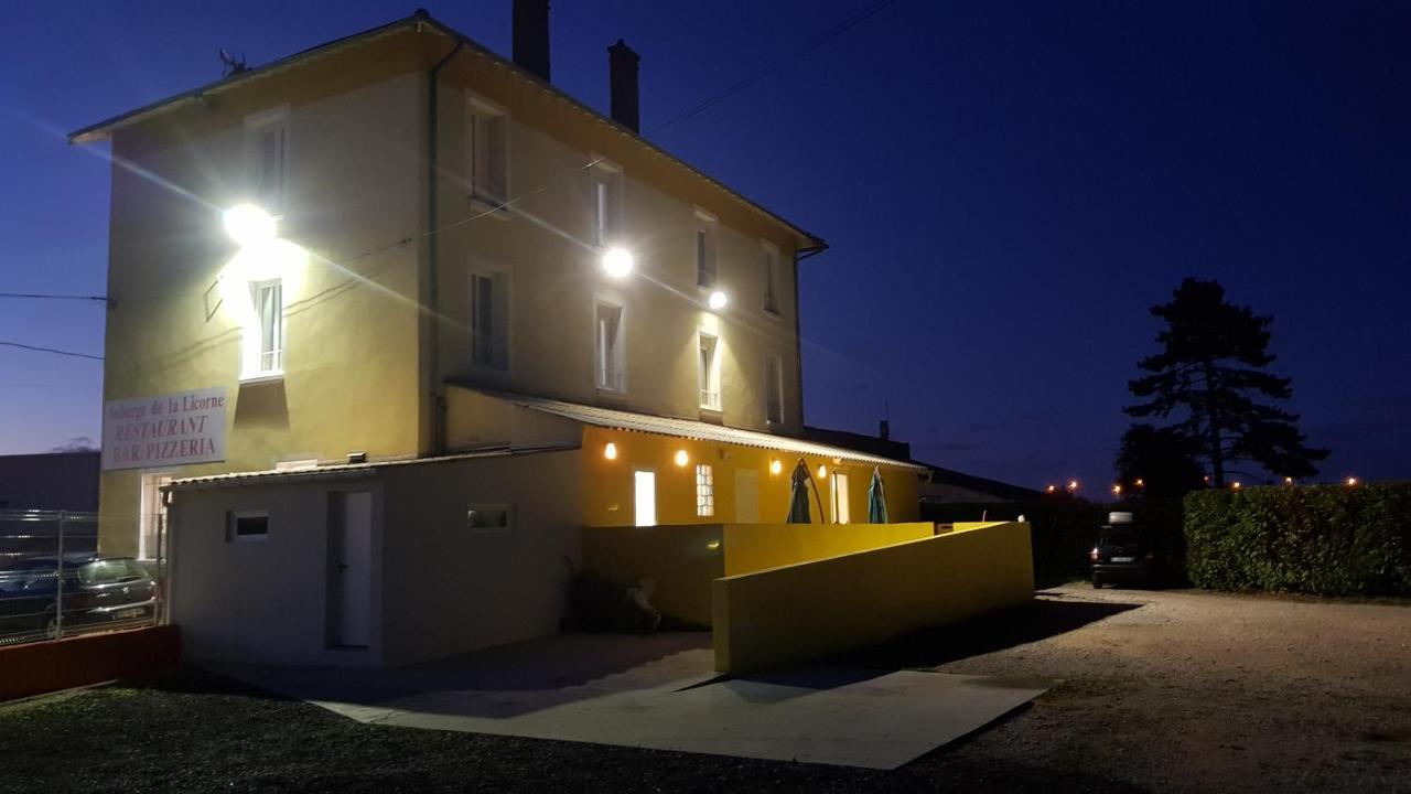Auberge De La Licorne Eu Ліврон-сюр-Дром Екстер'єр фото